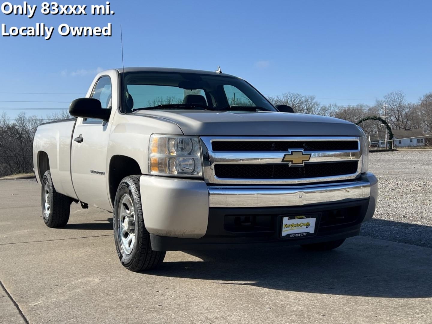 2008 TAN /Black/Gray Cloth CHEVROLET SILVERADO 1500 (1GCEC14X68Z) with an 4.3L engine, Automatic transmission, located at 2990 Old Orchard Rd., Jackson, MO, 63755, 37.354214, -89.612106 - Photo#0