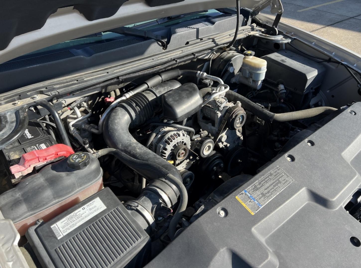 2008 TAN /Black/Gray Cloth CHEVROLET SILVERADO 1500 (1GCEC14X68Z) with an 4.3L engine, Automatic transmission, located at 2990 Old Orchard Rd., Jackson, MO, 63755, 37.354214, -89.612106 - Photo#23