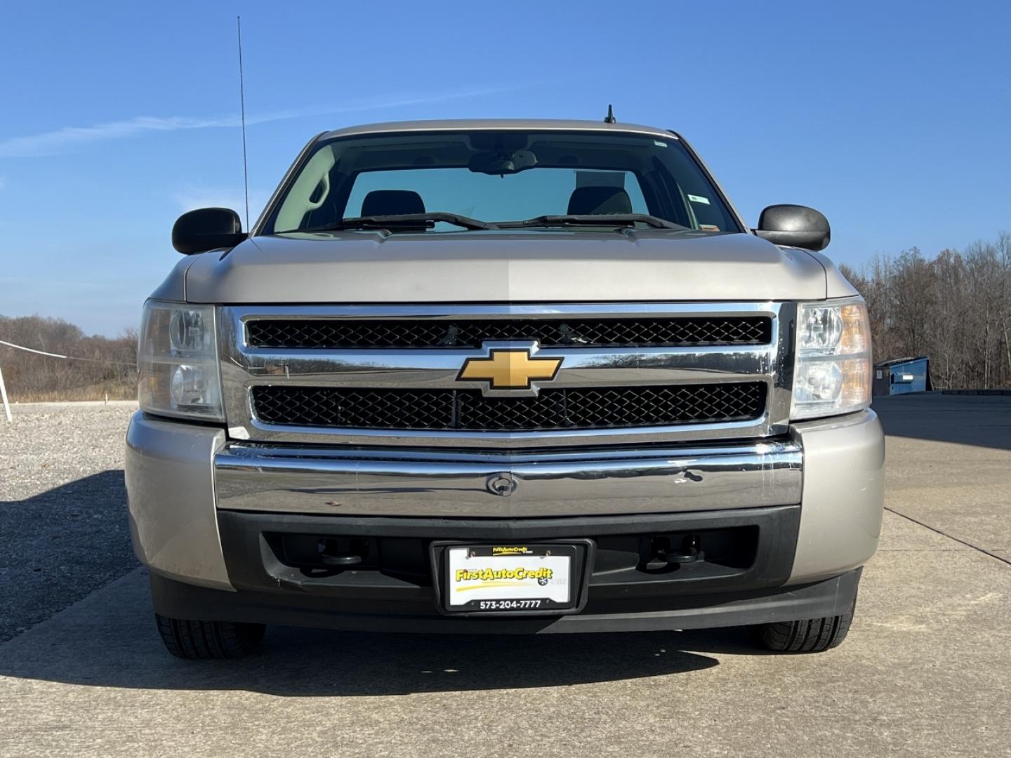 2008 TAN /Black/Gray Cloth CHEVROLET SILVERADO 1500 (1GCEC14X68Z) with an 4.3L engine, Automatic transmission, located at 2990 Old Orchard Rd., Jackson, MO, 63755, 37.354214, -89.612106 - Photo#8