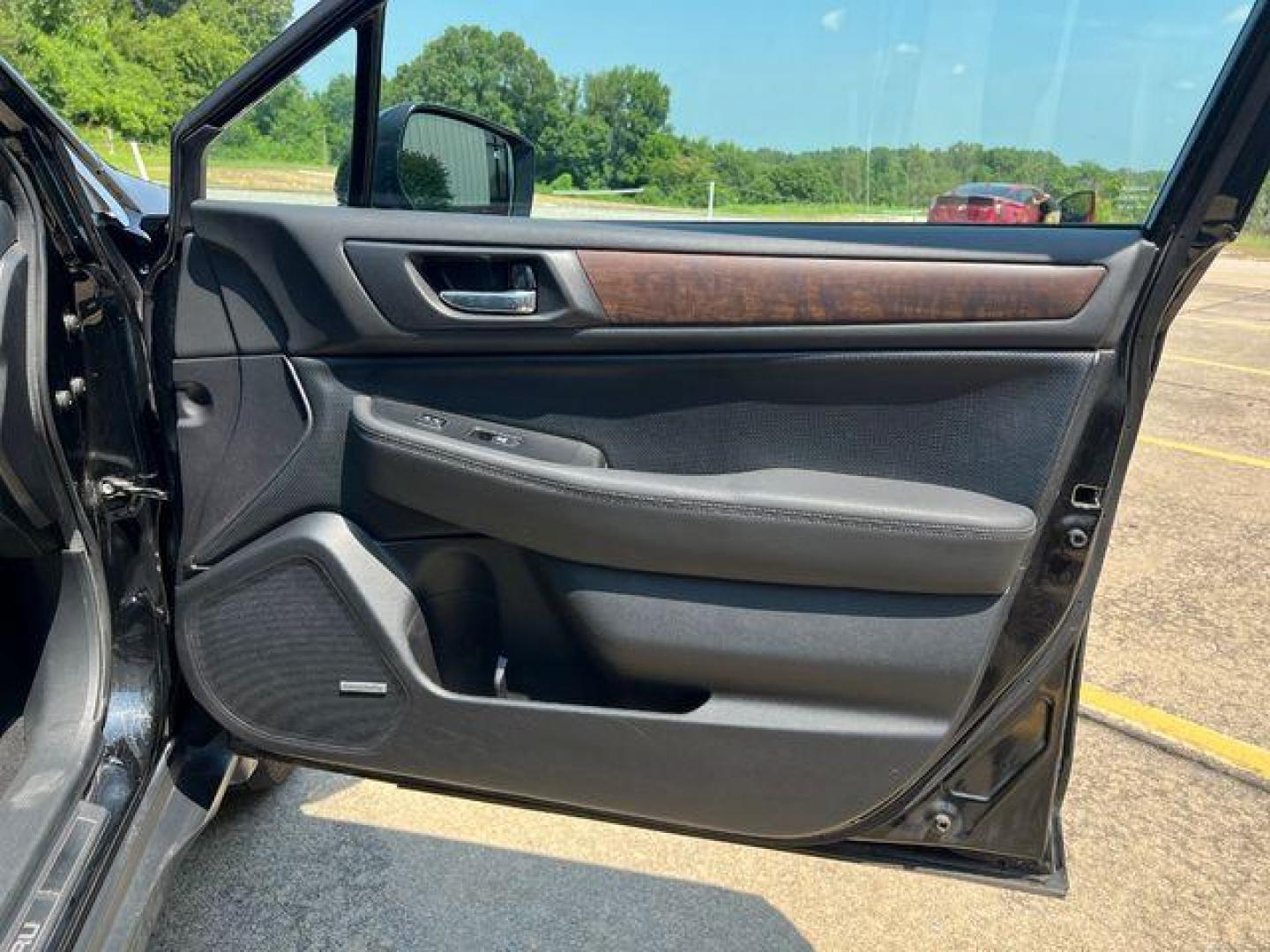 2016 BLACK /Black SUBARU OUTBACK 2.5I LIMITED (4S4BSBNC3G3) with an 2.5L engine, Continuously Variable transmission, located at 2990 Old Orchard Rd., Jackson, MO, 63755, 37.354214, -89.612106 - Photo#18