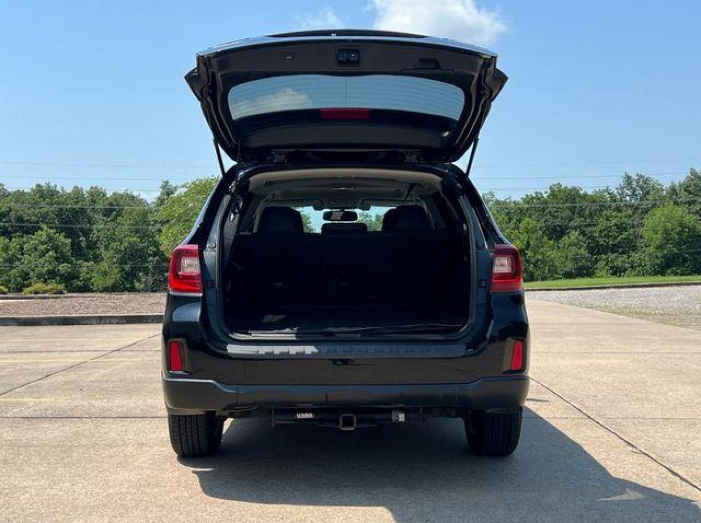 2016 BLACK /Black SUBARU OUTBACK 2.5I LIMITED (4S4BSBNC3G3) with an 2.5L engine, Continuously Variable transmission, located at 2990 Old Orchard Rd., Jackson, MO, 63755, 37.354214, -89.612106 - Photo#23