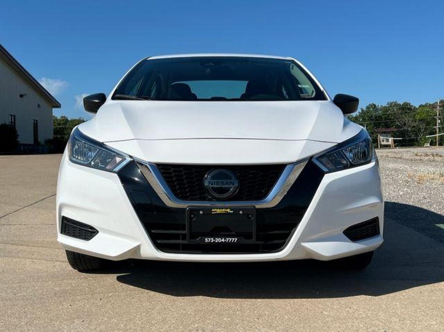 2021 WHITE /Black NISSAN VERSA S (3N1CN8DVXML) with an 1.6L engine, Continuously Variable transmission, located at 2990 Old Orchard Rd., Jackson, MO, 63755, 37.354214, -89.612106 - Photo#9