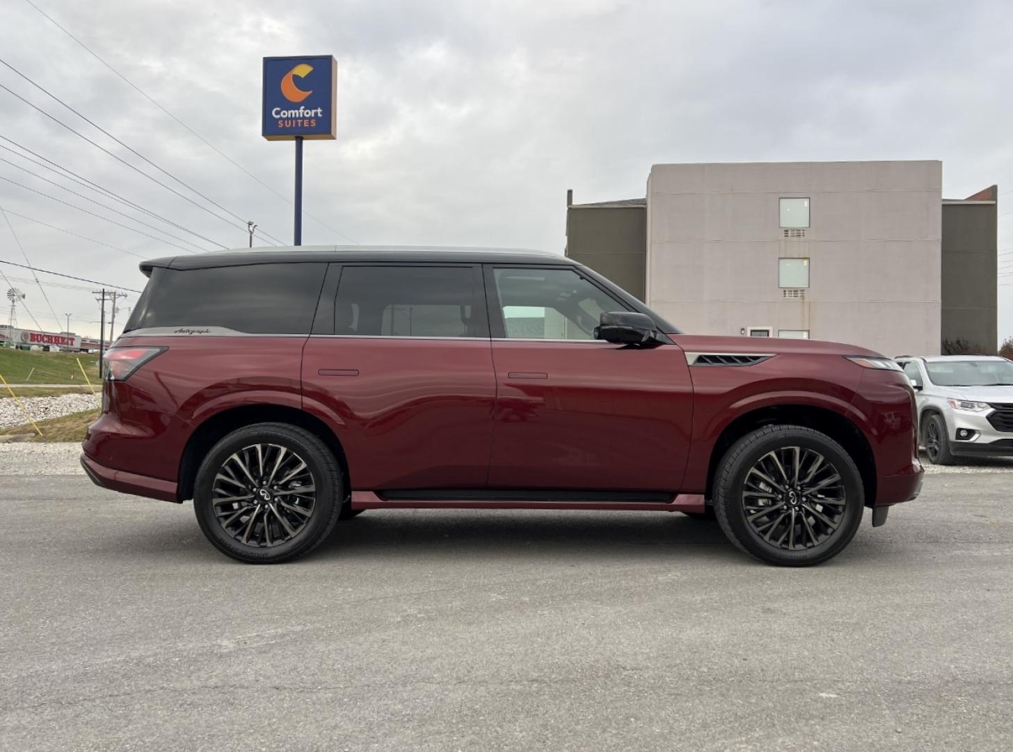 2025 MAROON INFINITI QX80 AUTOGRAPH (JN8AZ3CC5S9) , Automatic transmission, located at 2990 Old Orchard Rd., Jackson, MO, 63755, 37.354214, -89.612106 - Photo#8