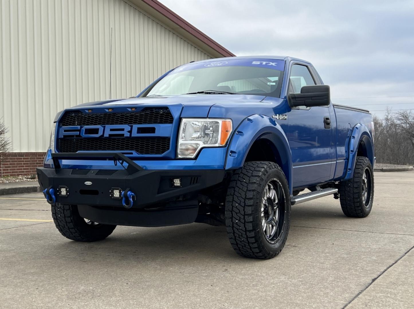 2013 BLUE /Gray Cloth FORD F150 STX (1FTMF1EF7DK) with an 5.0L engine, Automatic transmission, located at 2990 Old Orchard Rd., Jackson, MO, 63755, 37.354214, -89.612106 - Photo#3