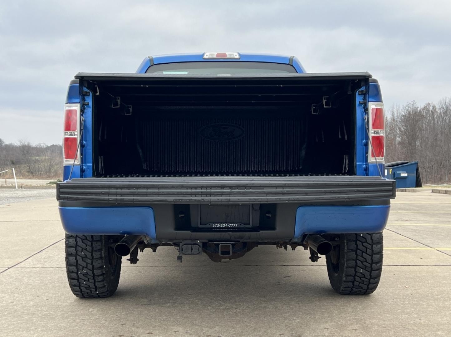 2013 BLUE /Gray Cloth FORD F150 STX (1FTMF1EF7DK) with an 5.0L engine, Automatic transmission, located at 2990 Old Orchard Rd., Jackson, MO, 63755, 37.354214, -89.612106 - Photo#14