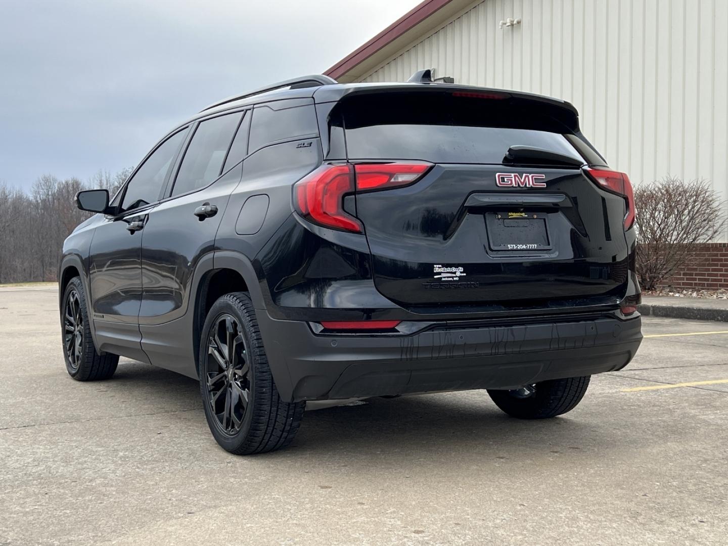 2021 BLACK /Black Cloth GMC TERRAIN SLE (3GKALMEV8ML) with an 1.5L engine, Automatic transmission, located at 2990 Old Orchard Rd., Jackson, MO, 63755, 37.354214, -89.612106 - Photo#10