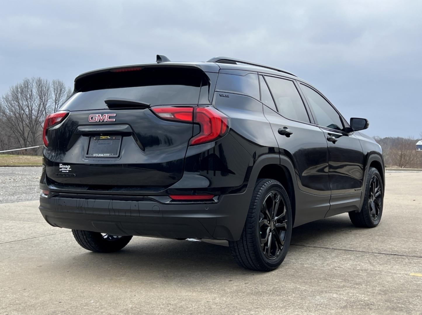 2021 BLACK /Black Cloth GMC TERRAIN SLE (3GKALMEV8ML) with an 1.5L engine, Automatic transmission, located at 2990 Old Orchard Rd., Jackson, MO, 63755, 37.354214, -89.612106 - Photo#9