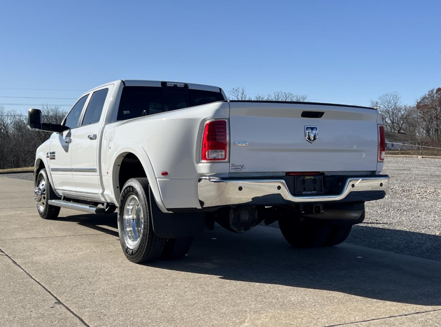 2014 WHITE /Black Leather RAM 3500 LARAMIE (3C63RPJL2EG) with an 6.7L engine, Automatic transmission, located at 2990 Old Orchard Rd., Jackson, MO, 63755, 37.354214, -89.612106 - Photo#12