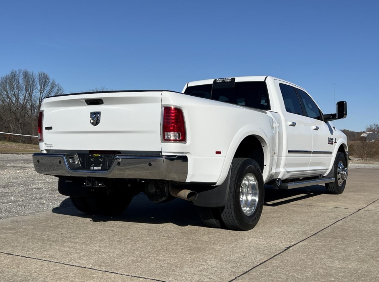 2014 WHITE /Black Leather RAM 3500 LARAMIE (3C63RPJL2EG) with an 6.7L engine, Automatic transmission, located at 2990 Old Orchard Rd., Jackson, MO, 63755, 37.354214, -89.612106 - Photo#11