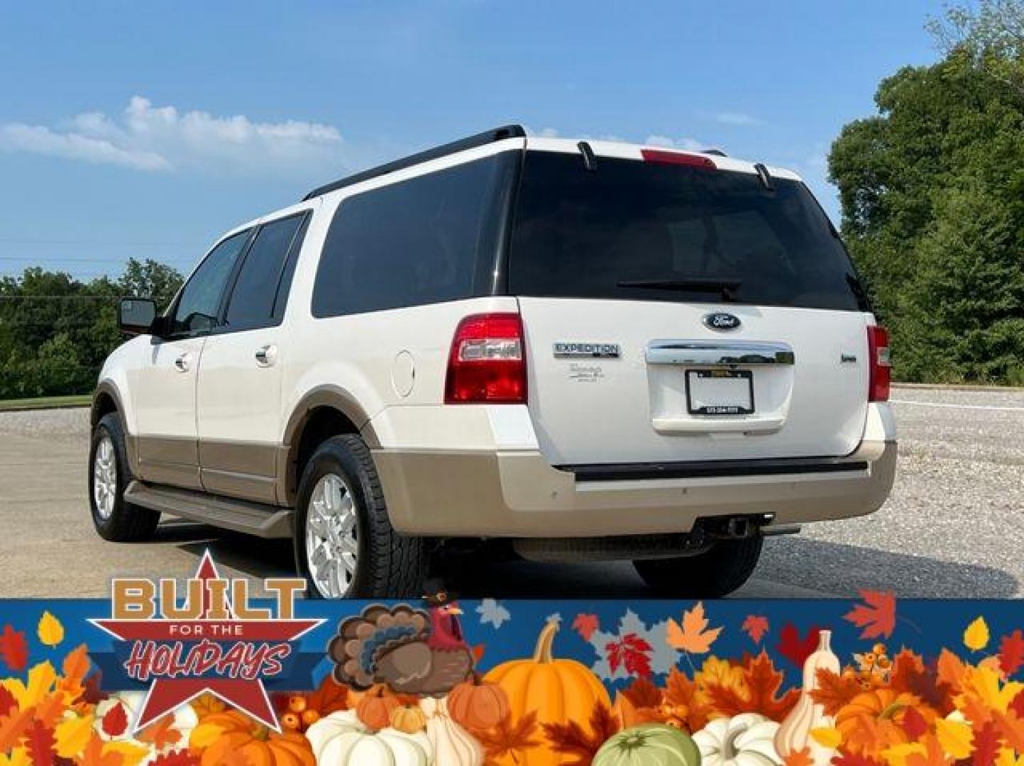 2012 WHITE /Tan FORD EXPEDITION EL XLT (1FMJK1J57CE) with an 5.4L engine, Automatic transmission, located at 2990 Old Orchard Rd., Jackson, MO, 63755, 37.354214, -89.612106 - Photo#9