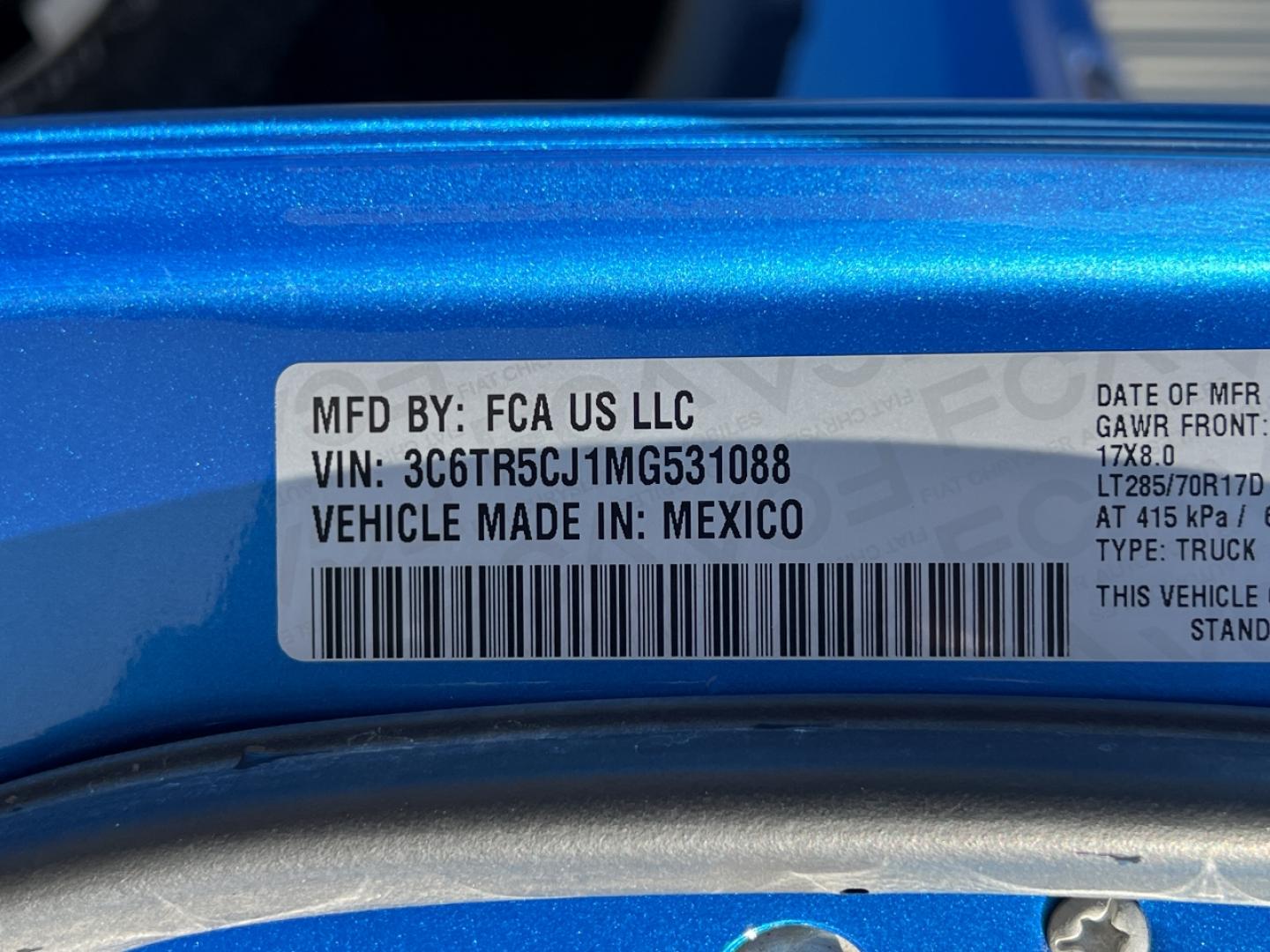 2021 BLUE /Gray Leather RAM 2500 TRADESMAN (3C6TR5CJ1MG) with an 6.4L engine, Automatic transmission, located at 2990 Old Orchard Rd., Jackson, MO, 63755, 37.354214, -89.612106 - Photo#48