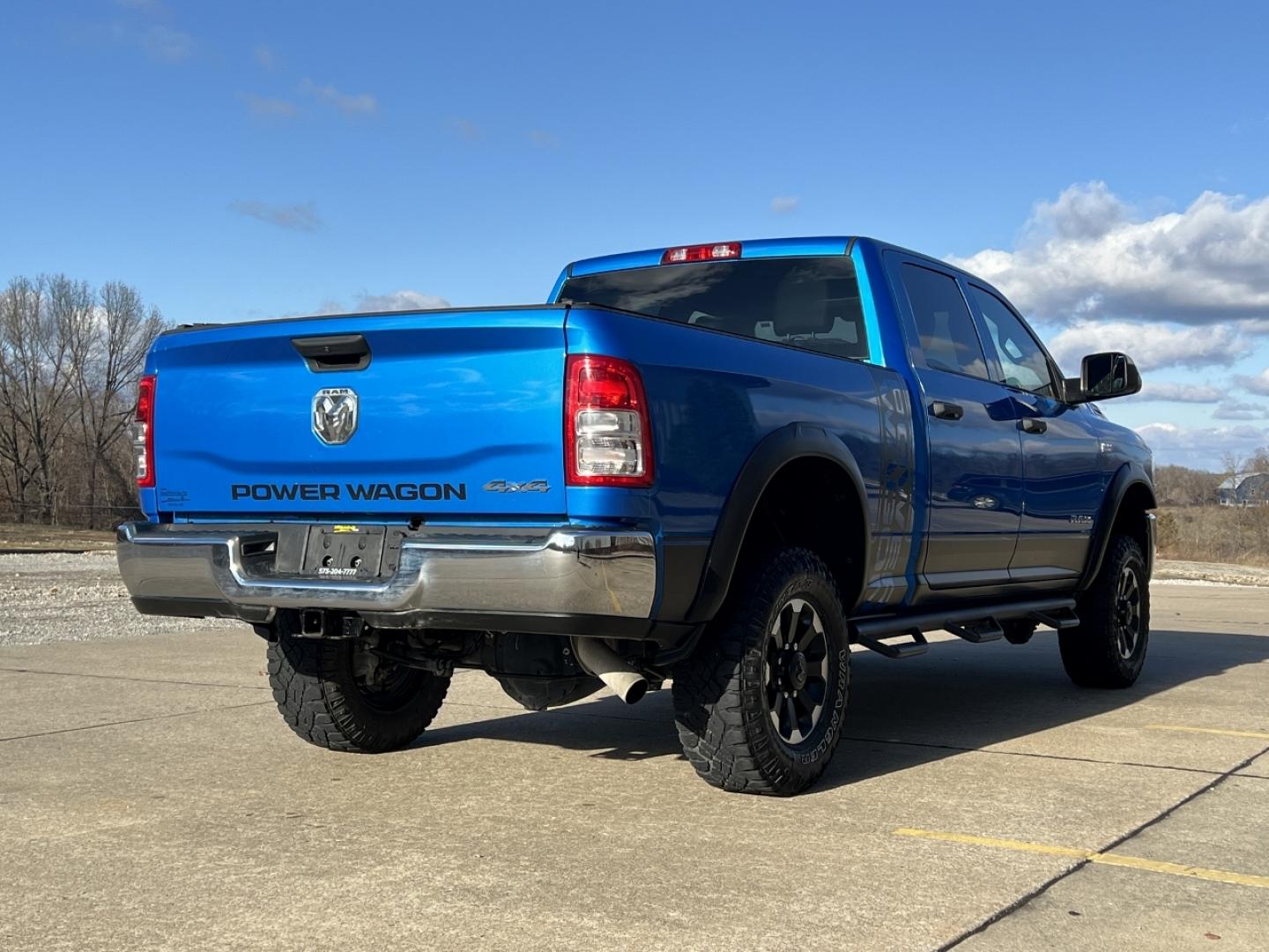 2021 BLUE /Gray Leather RAM 2500 TRADESMAN (3C6TR5CJ1MG) with an 6.4L engine, Automatic transmission, located at 2990 Old Orchard Rd., Jackson, MO, 63755, 37.354214, -89.612106 - Photo#7