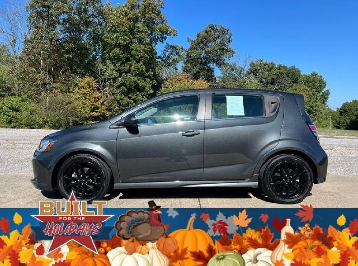 2020 GREY /Black CHEVROLET SONIC PREMIER (1G1JF6SB2L4) with an 1.4L engine, Automatic transmission, located at 2990 Old Orchard Rd., Jackson, MO, 63755, 37.354214, -89.612106 - Photo#7