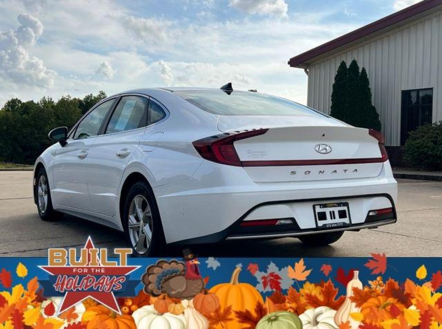 2020 WHITE /Gray HYUNDAI SONATA SE (5NPEG4JA1LH) with an 2.5L engine, Automatic transmission, located at 2990 Old Orchard Rd., Jackson, MO, 63755, 37.354214, -89.612106 - Photo#7