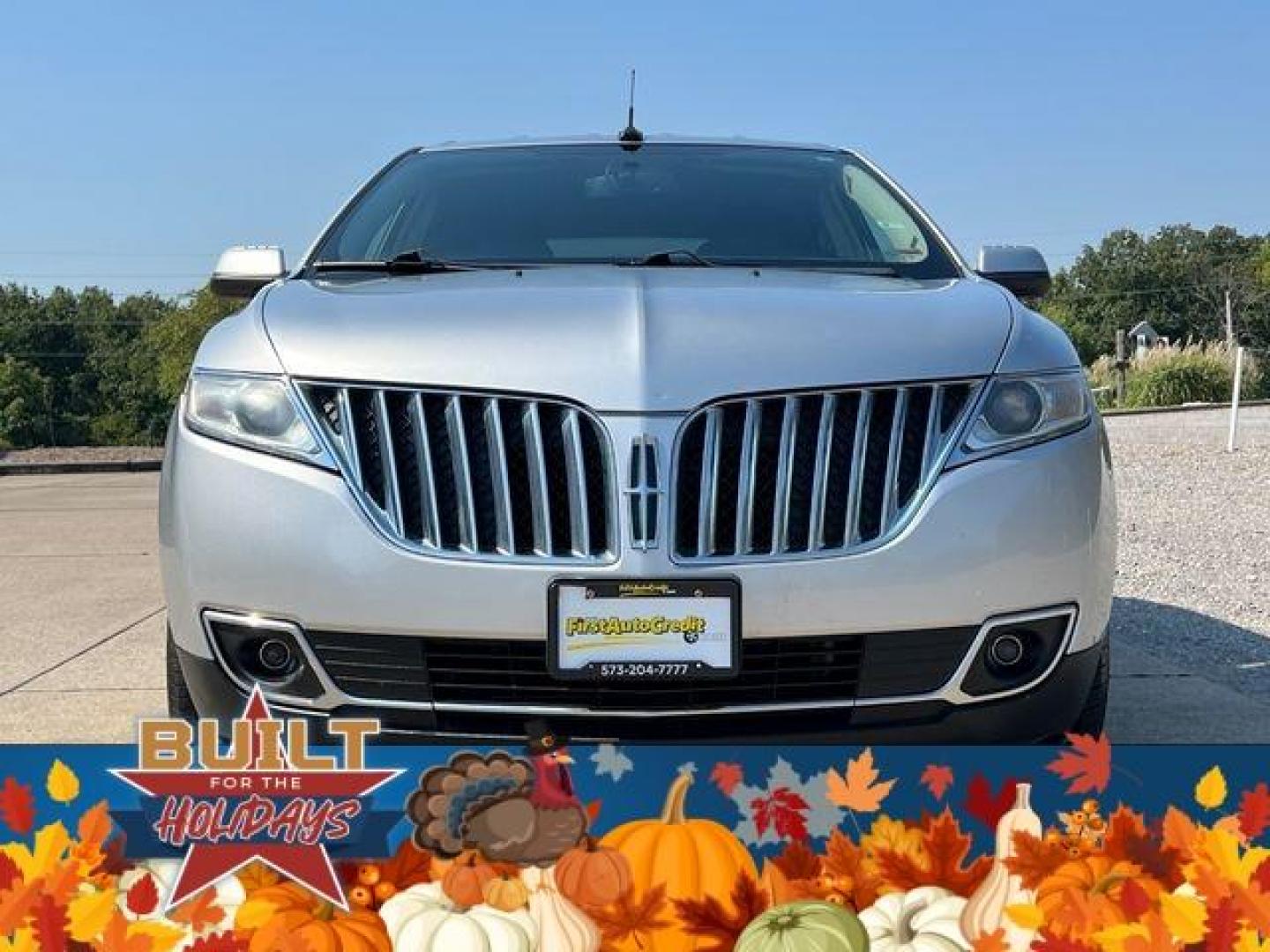 2013 SILVER /Black LINCOLN MKX (2LMDJ8JK6DB) with an 3.7L engine, Automatic transmission, located at 2990 Old Orchard Rd., Jackson, MO, 63755, 37.354214, -89.612106 - Photo#11