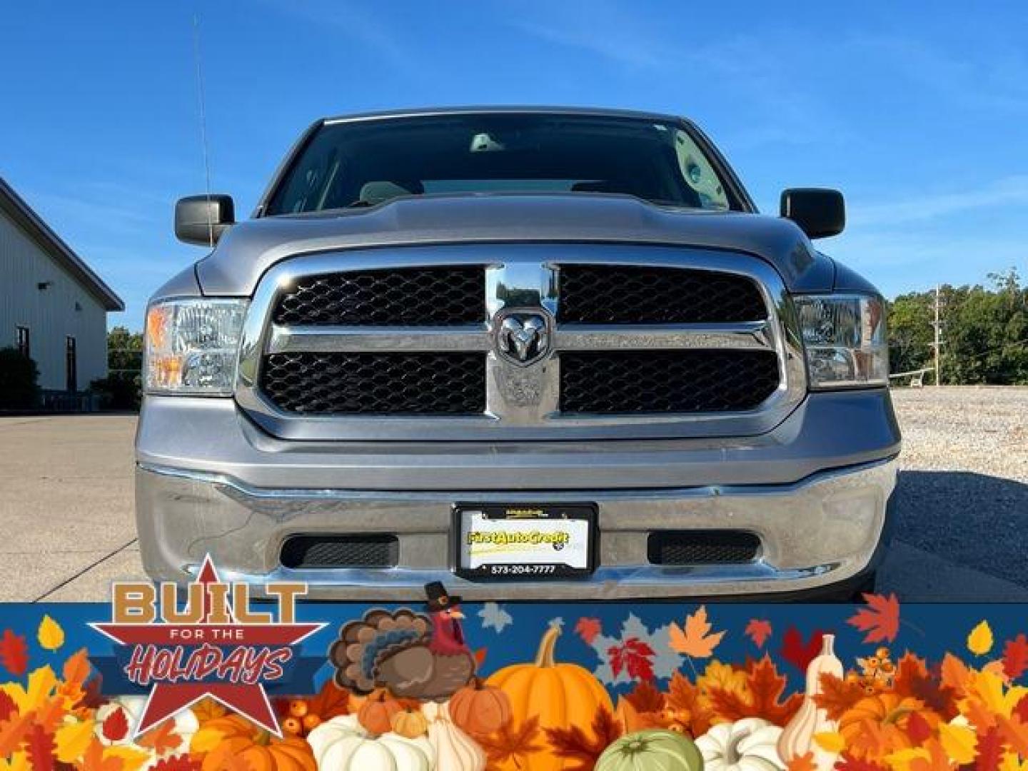 2020 SILVER /Gray RAM 1500 CLASSIC TRADESMAN (1C6RR6FG8LS) with an 3.6L engine, Automatic transmission, located at 2990 Old Orchard Rd., Jackson, MO, 63755, 37.354214, -89.612106 - Photo#9