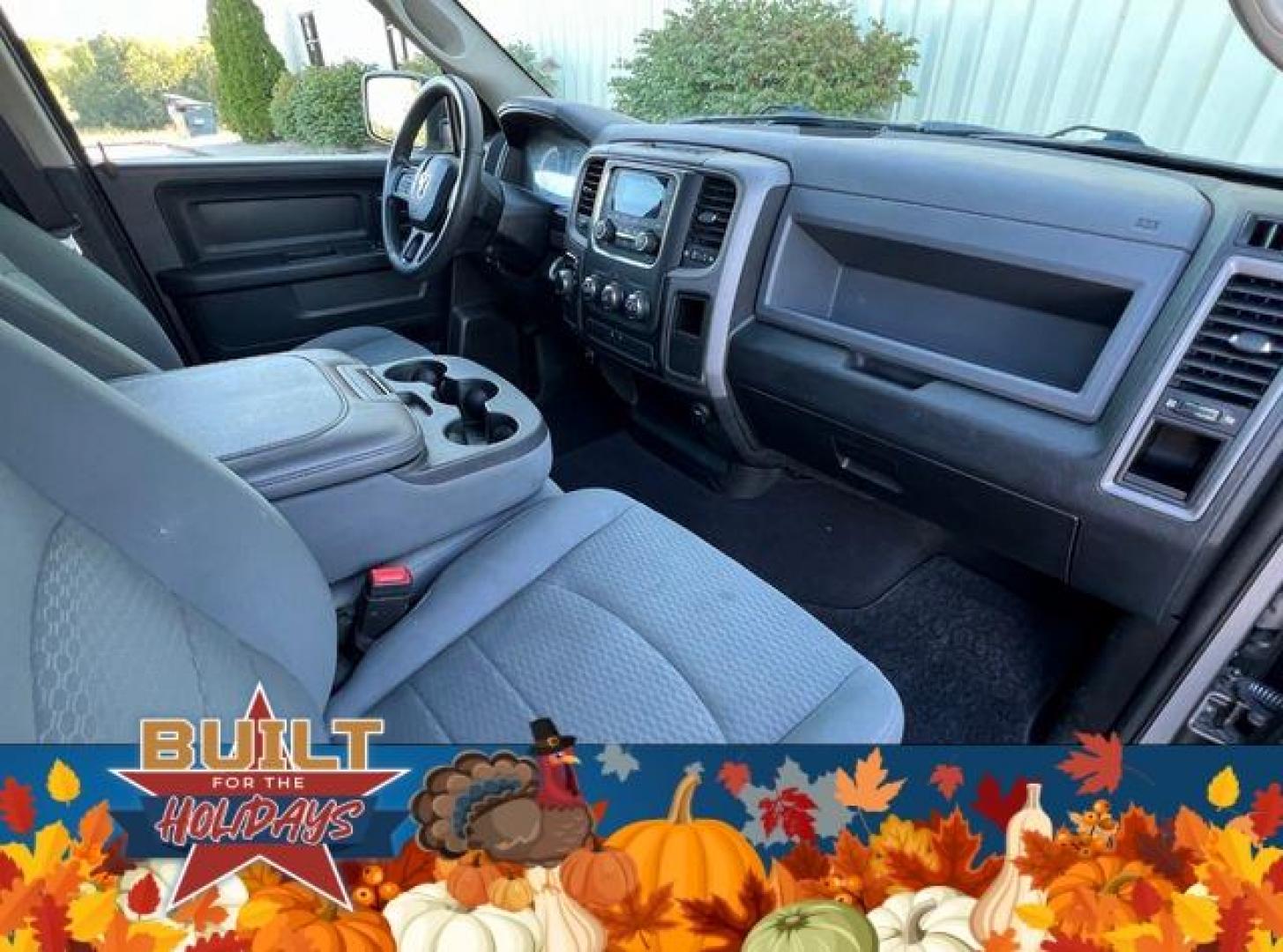 2020 SILVER /Gray RAM 1500 CLASSIC TRADESMAN (1C6RR6FG8LS) with an 3.6L engine, Automatic transmission, located at 2990 Old Orchard Rd., Jackson, MO, 63755, 37.354214, -89.612106 - Photo#14