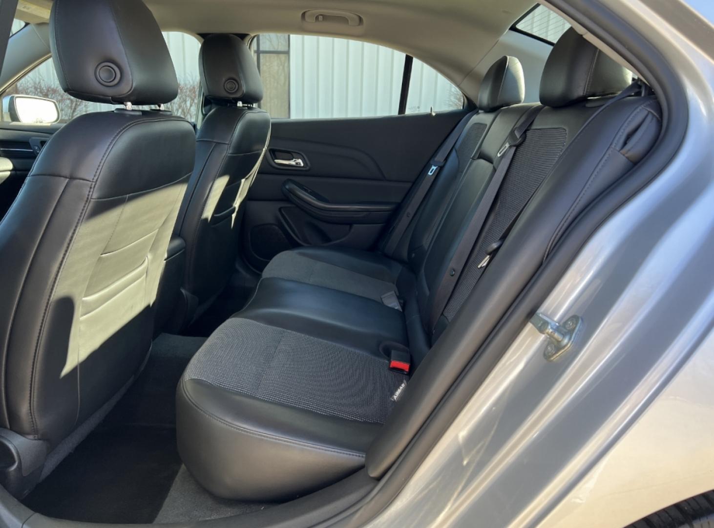 2014 SILVER /Black/Gray Cloth/Leather CHEVROLET MALIBU 2LT (1G11E5SL3EF) with an 2.5L engine, Automatic transmission, located at 2990 Old Orchard Rd., Jackson, MO, 63755, 37.354214, -89.612106 - Photo#15