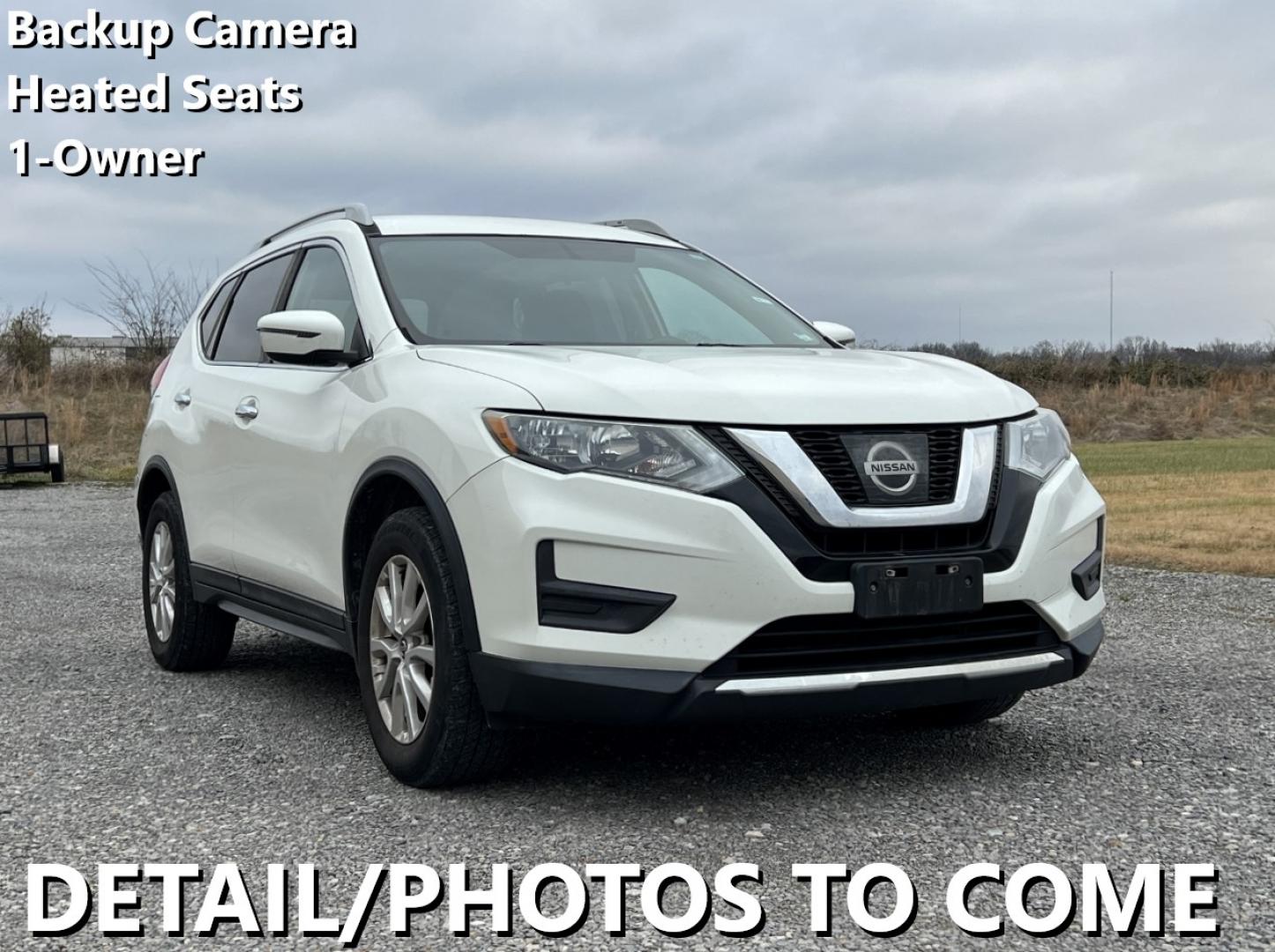 2017 WHITE /Black Cloth NISSAN ROGUE SV (5N1AT2MT0HC) with an 2.5L engine, Continuously Variable transmission, located at 2990 Old Orchard Rd., Jackson, MO, 63755, 37.354214, -89.612106 - Photo#0