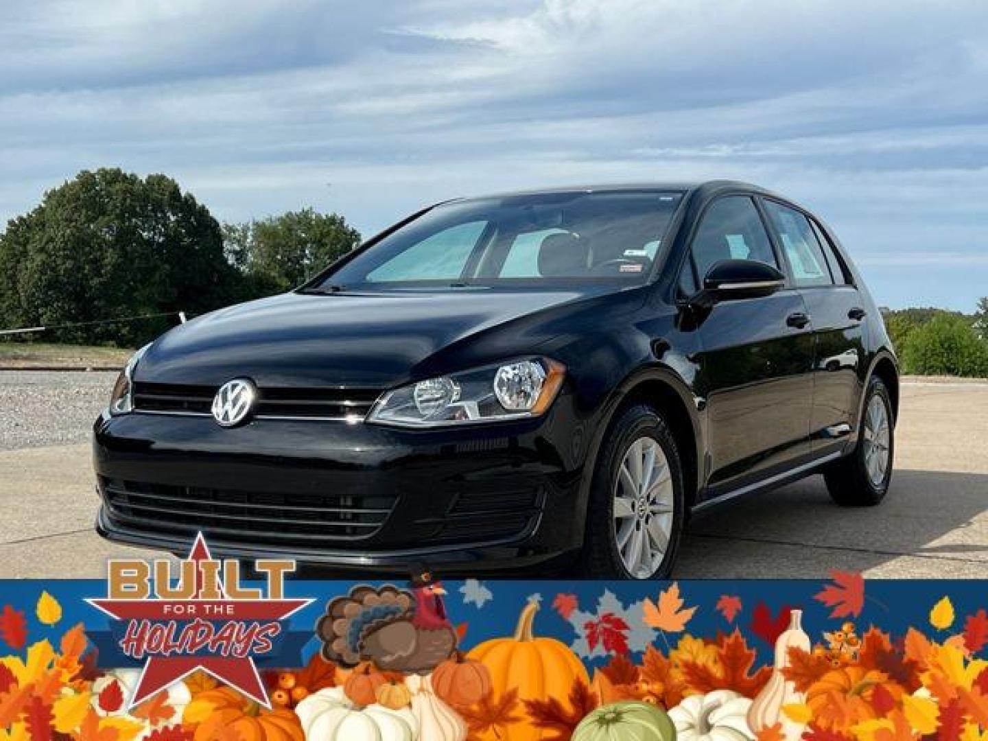 2017 BLACK /Gray VOLKSWAGEN GOLF S (3VW217AUXHM) with an 1.8L engine, Automatic transmission, located at 2990 Old Orchard Rd., Jackson, MO, 63755, 37.354214, -89.612106 - Photo#3