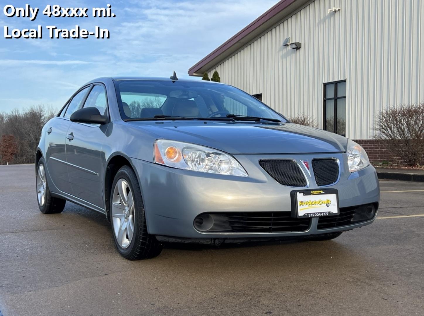 2009 GREY /Tan Cloth Pontiac G6 Sedan (1G2ZG57B694) with an 2.4L 4 Cyl. engine, 4-Speed Automatic Overdrive transmission, located at 2990 Old Orchard Rd., Jackson, MO, 63755, 37.354214, -89.612106 - 2009 Pontiac G6 Only 48xxx miles Front Wheel Drive 2.4L 4 Cyl. Automatic Cruise Power Windows/Locks/Mirrors We have financing available and we accept trades! Fill out a credit application on our website or come by today! If you have any questions, give us a call at (573) 204-7777 or vi - Photo#0