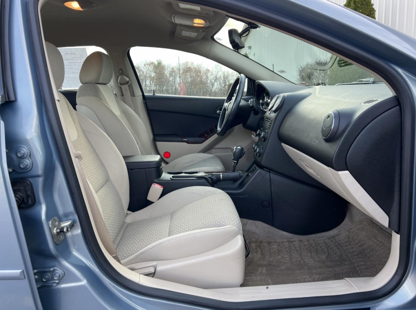 2009 GREY /Tan Cloth Pontiac G6 Sedan (1G2ZG57B694) with an 2.4L 4 Cyl. engine, 4-Speed Automatic Overdrive transmission, located at 2990 Old Orchard Rd., Jackson, MO, 63755, 37.354214, -89.612106 - 2009 Pontiac G6 Only 48xxx miles Front Wheel Drive 2.4L 4 Cyl. Automatic Cruise Power Windows/Locks/Mirrors We have financing available and we accept trades! Fill out a credit application on our website or come by today! If you have any questions, give us a call at (573) 204-7777 or vi - Photo#12