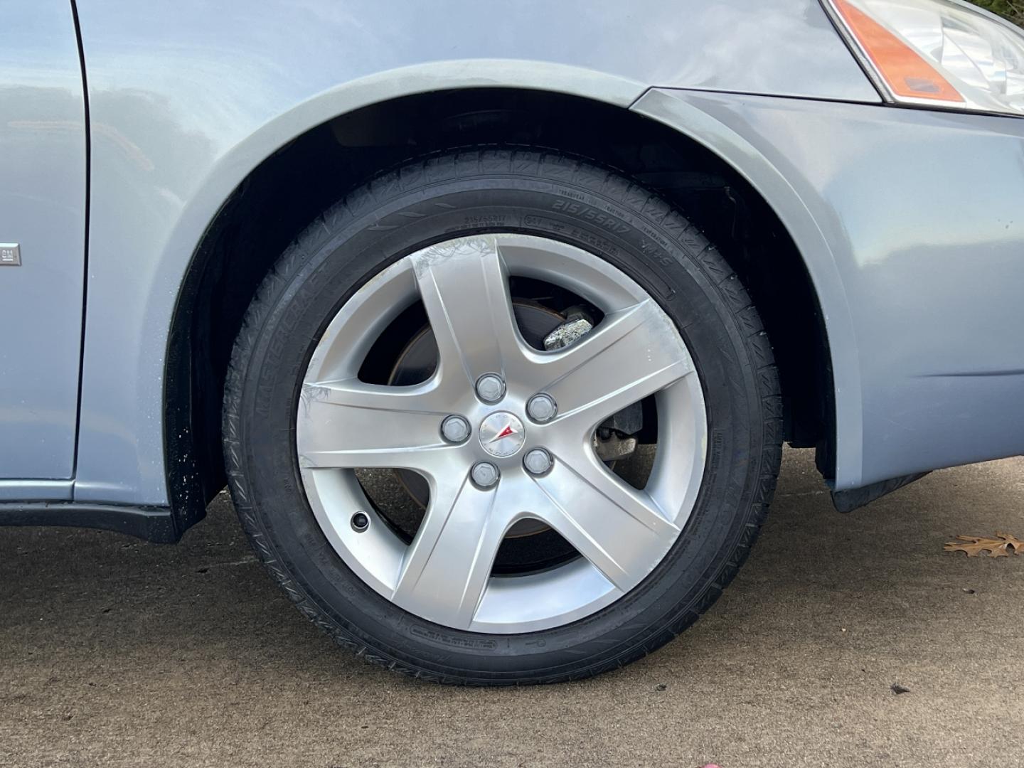 2009 GREY /Tan Cloth Pontiac G6 Sedan (1G2ZG57B694) with an 2.4L 4 Cyl. engine, 4-Speed Automatic Overdrive transmission, located at 2990 Old Orchard Rd., Jackson, MO, 63755, 37.354214, -89.612106 - 2009 Pontiac G6 Only 48xxx miles Front Wheel Drive 2.4L 4 Cyl. Automatic Cruise Power Windows/Locks/Mirrors We have financing available and we accept trades! Fill out a credit application on our website or come by today! If you have any questions, give us a call at (573) 204-7777 or vi - Photo#34