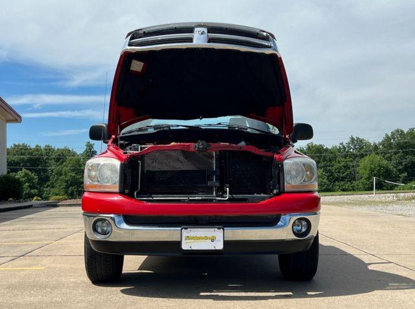 2006 RED /Tan DODGE RAM 1500 ST (1D7HU18236S) with an 5.7L engine, Automatic transmission, located at 2990 Old Orchard Rd., Jackson, MO, 63755, 37.354214, -89.612106 - Photo#29