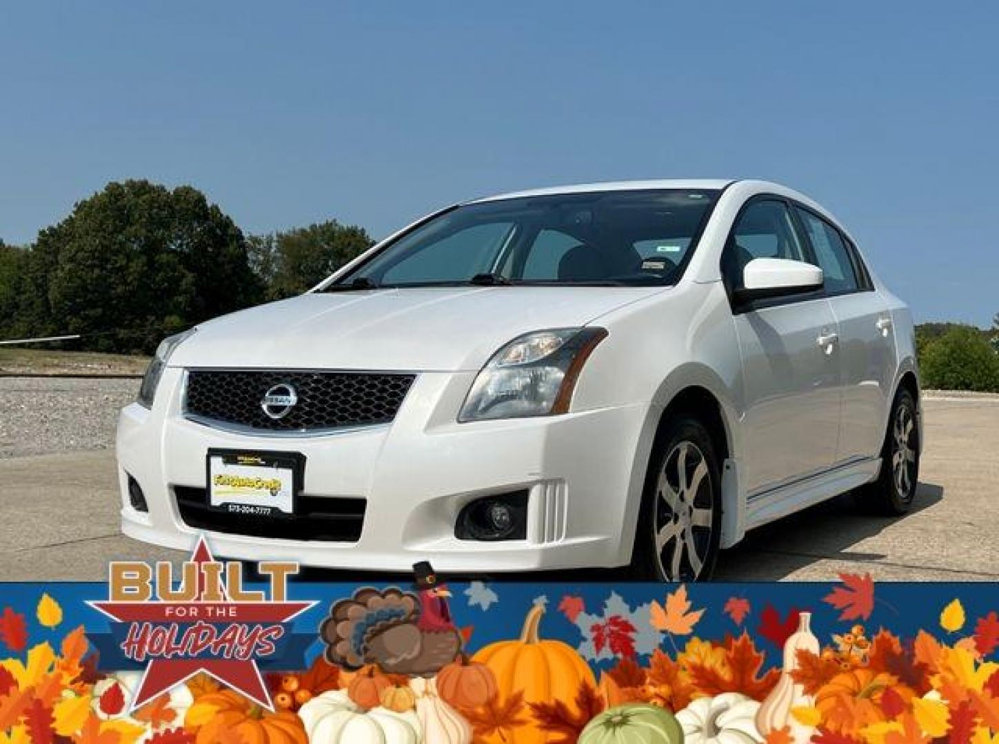 2012 WHITE /Gray NISSAN SENTRA 2.0 (3N1AB6AP8CL) with an 2.0L engine, Continuously Variable transmission, located at 2990 Old Orchard Rd., Jackson, MO, 63755, 37.354214, -89.612106 - Photo#4