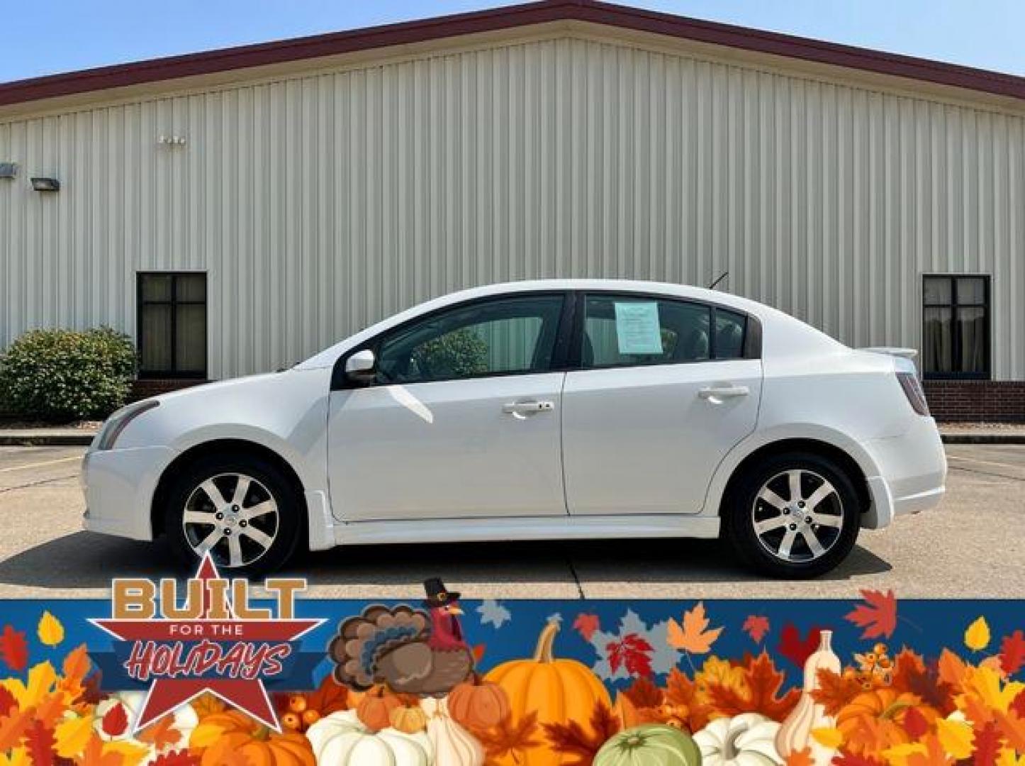 2012 WHITE /Gray NISSAN SENTRA 2.0 (3N1AB6AP8CL) with an 2.0L engine, Continuously Variable transmission, located at 2990 Old Orchard Rd., Jackson, MO, 63755, 37.354214, -89.612106 - Photo#5