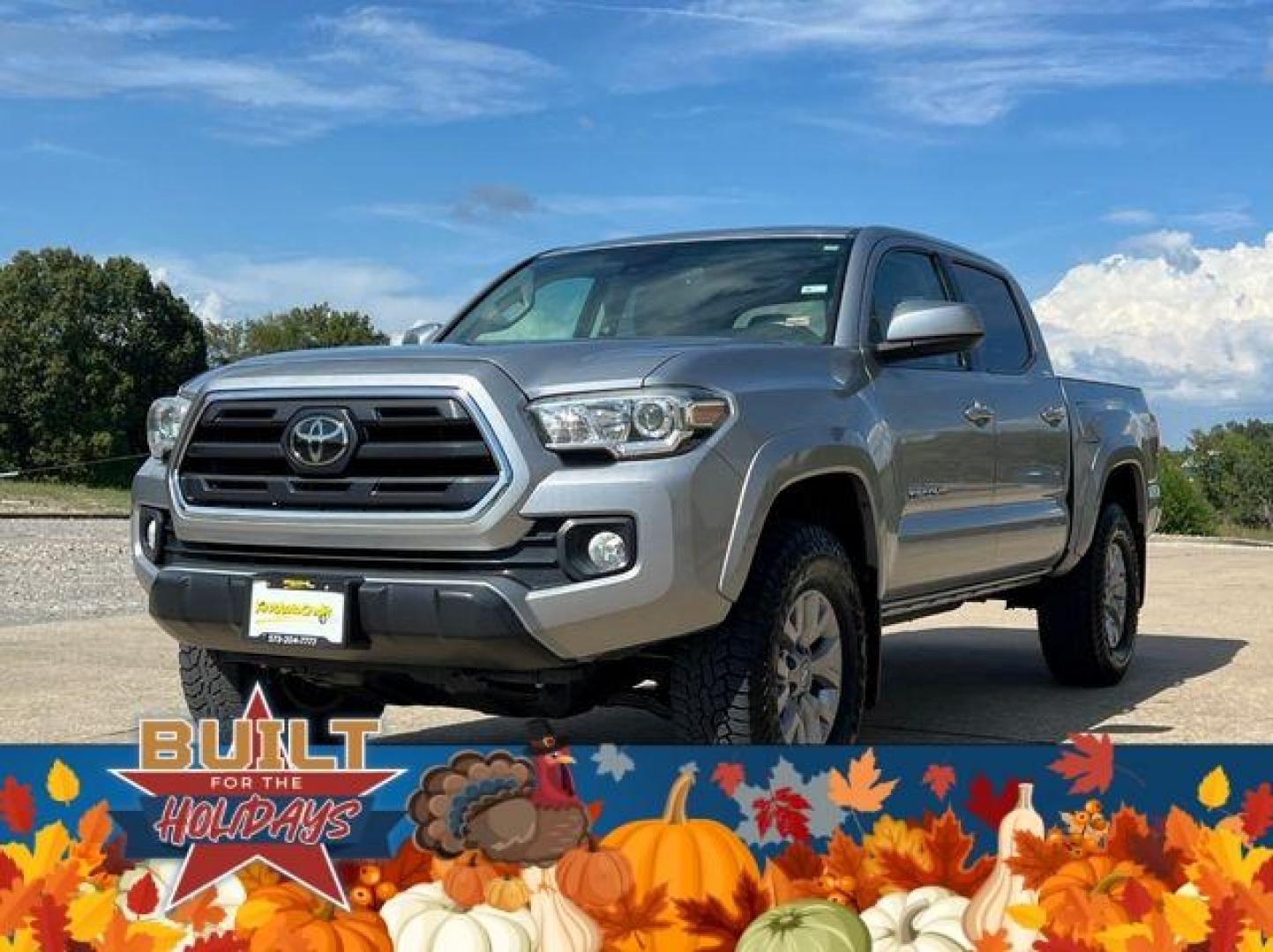 2018 SILVER /Gray TOYOTA TACOMA SR5 (3TMCZ5AN4JM) with an 3.5L engine, Automatic transmission, located at 2990 Old Orchard Rd., Jackson, MO, 63755, 37.354214, -89.612106 - Photo#4