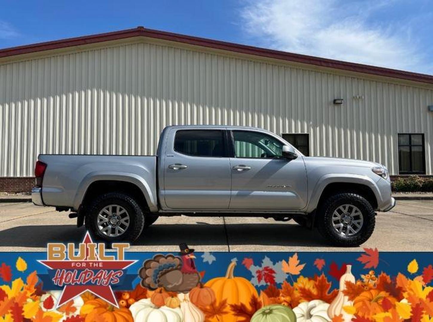 2018 SILVER /Gray TOYOTA TACOMA SR5 (3TMCZ5AN4JM) with an 3.5L engine, Automatic transmission, located at 2990 Old Orchard Rd., Jackson, MO, 63755, 37.354214, -89.612106 - Photo#6