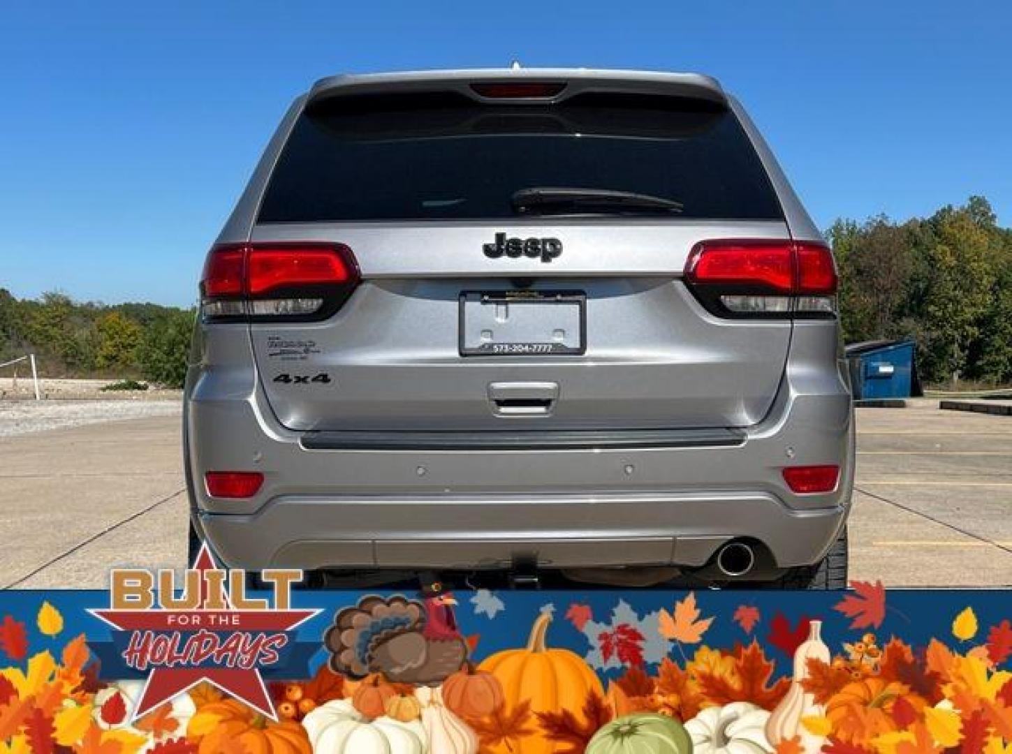 2018 SILVER /Black JEEP GRAND CHEROKEE ALTITUDE (1C4RJFAG3JC) with an 3.6L engine, Automatic transmission, located at 2990 Old Orchard Rd., Jackson, MO, 63755, 37.354214, -89.612106 - Photo#13