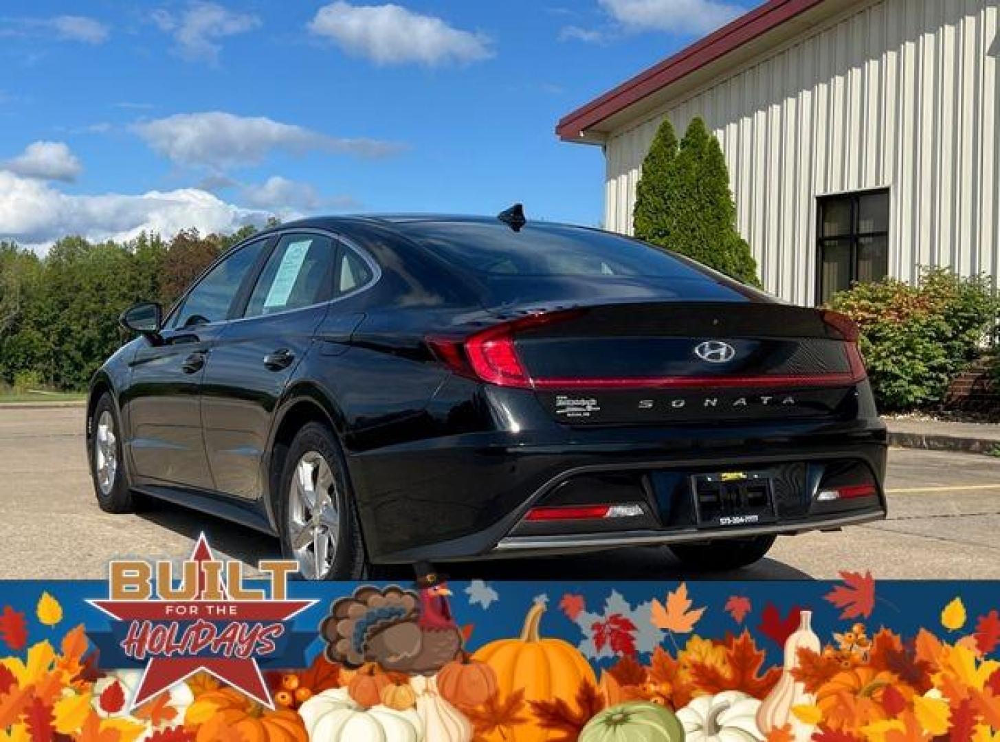 2020 BLACK /Dark gray HYUNDAI SONATA SE (5NPEG4JA3LH) with an 2.5L engine, Automatic transmission, located at 2990 Old Orchard Rd., Jackson, MO, 63755, 37.354214, -89.612106 - Photo#7