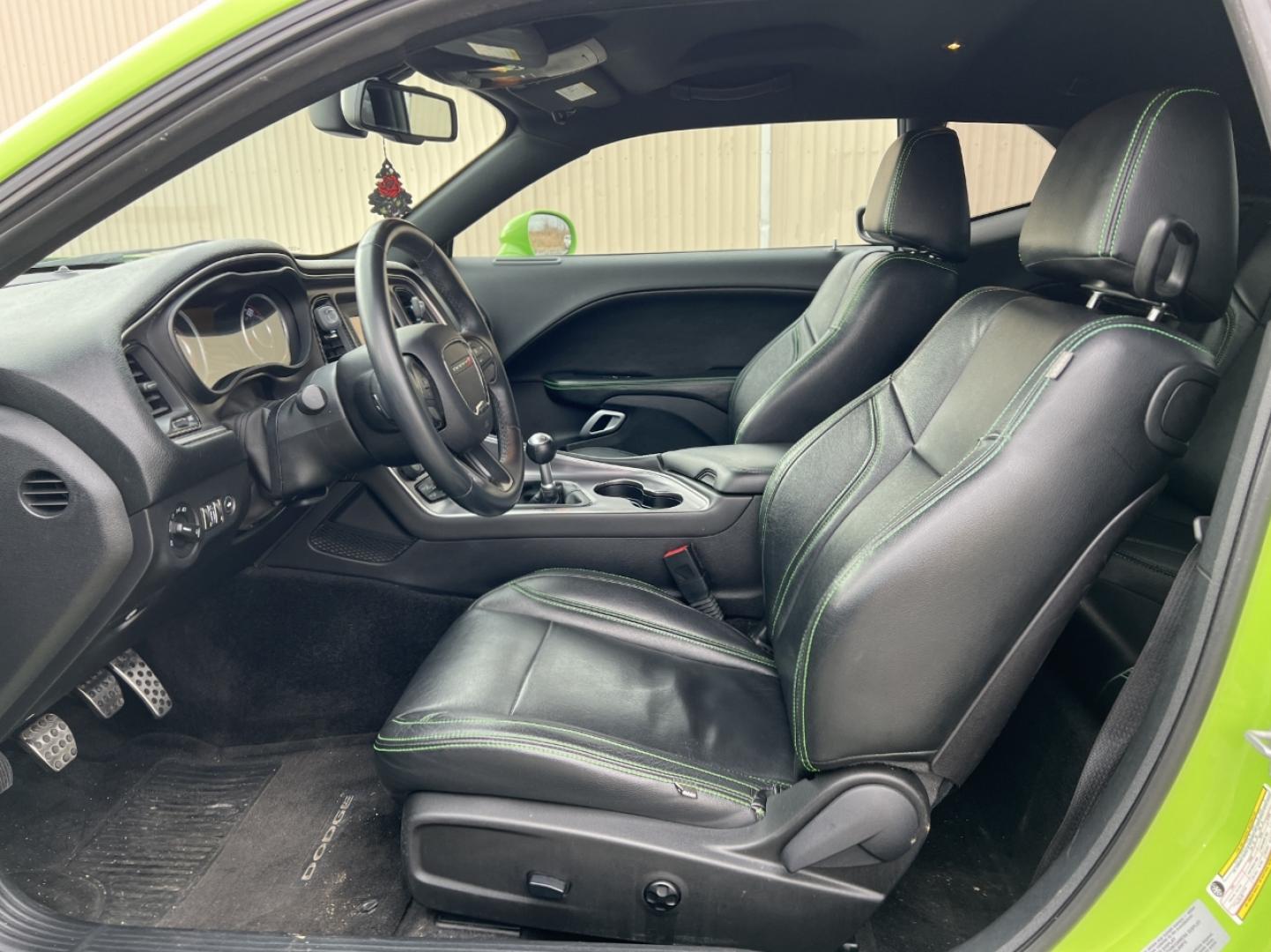 2015 GREEN /Black Leather DODGE CHALLENGER R/T (2C3CDZAT7FH) with an 5.7L engine, Automatic transmission, located at 2990 Old Orchard Rd., Jackson, MO, 63755, 37.354214, -89.612106 - Photo#4