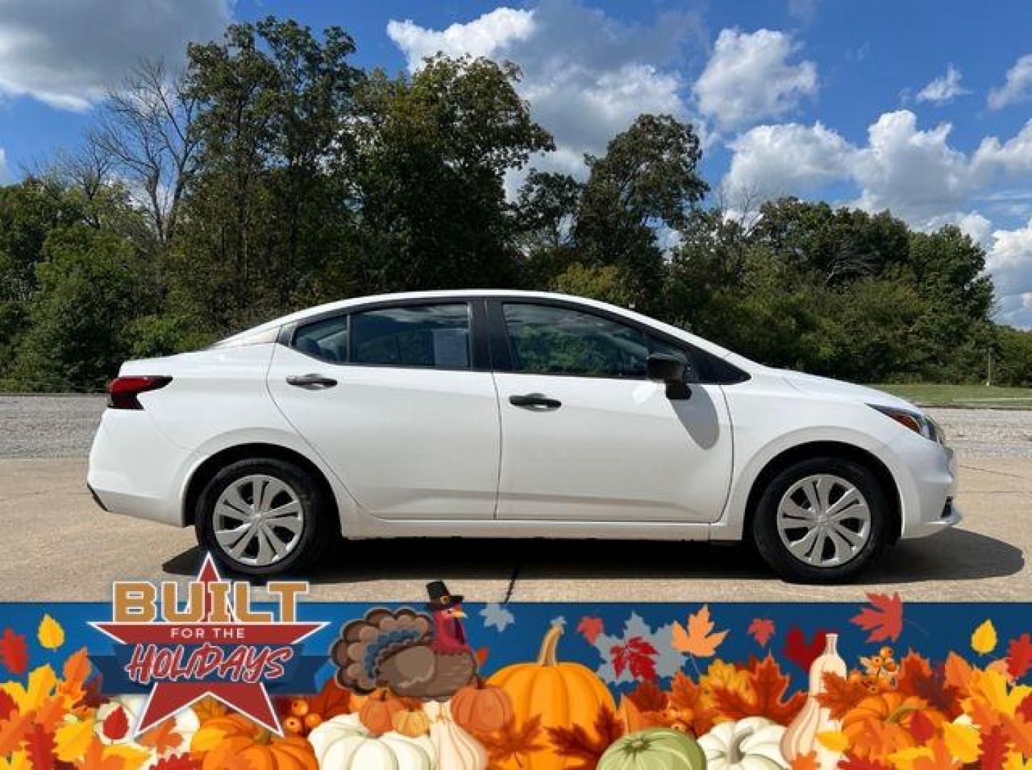 2021 WHITE /Black NISSAN VERSA S (3N1CN8DV5ML) with an 1.6L engine, Continuously Variable transmission, located at 2990 Old Orchard Rd., Jackson, MO, 63755, 37.354214, -89.612106 - Photo#5