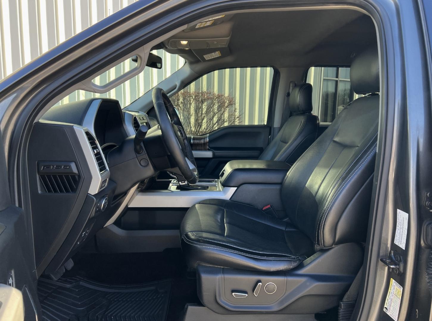 2018 GREY /Black FORD F150 LARIAT (1FTEW1EG5JK) with an 3.5L engine, Automatic transmission, located at 2990 Old Orchard Rd., Jackson, MO, 63755, 37.354214, -89.612106 - Photo#18