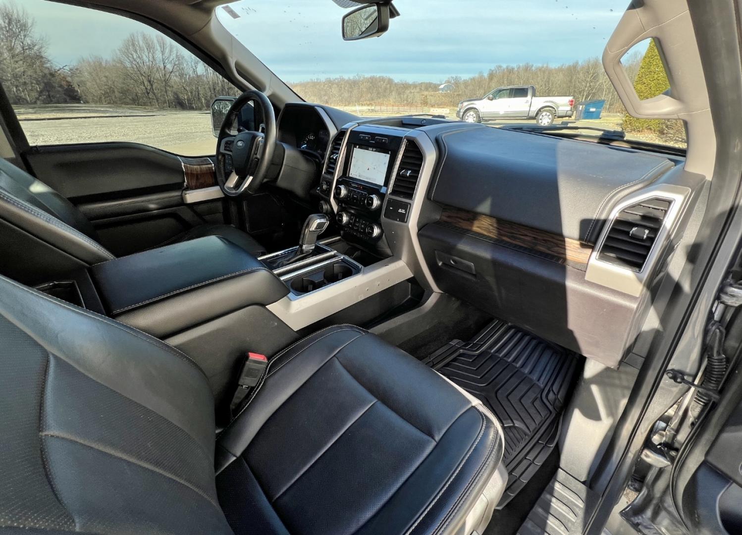 2018 GREY /Black FORD F150 LARIAT (1FTEW1EG5JK) with an 3.5L engine, Automatic transmission, located at 2990 Old Orchard Rd., Jackson, MO, 63755, 37.354214, -89.612106 - Photo#20