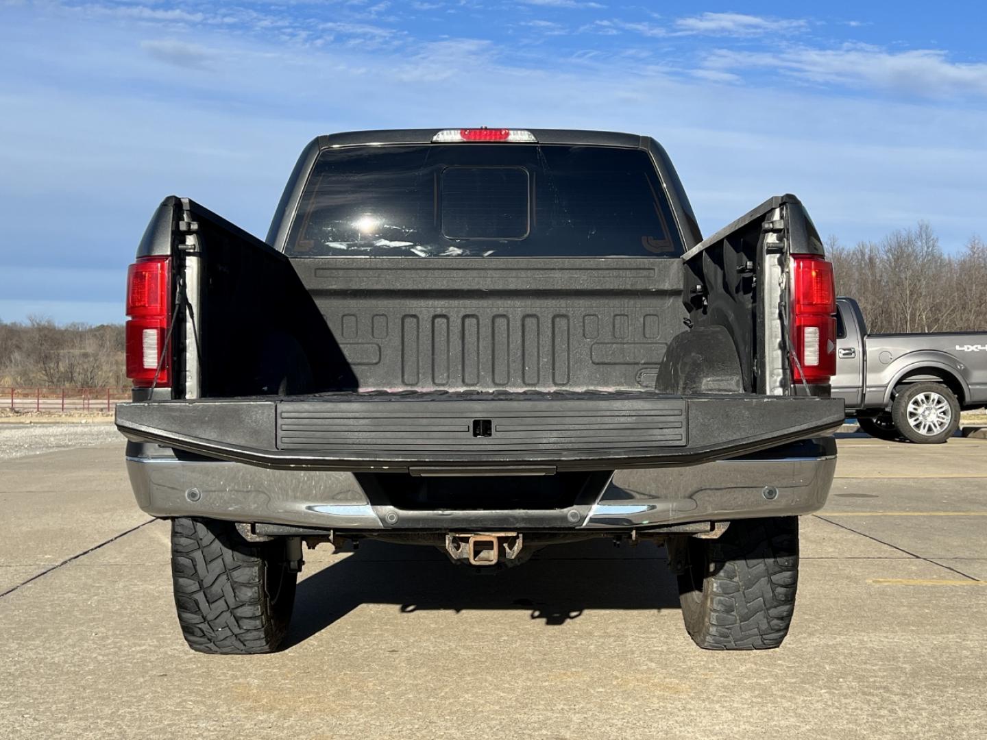 2018 GREY /Black FORD F150 LARIAT (1FTEW1EG5JK) with an 3.5L engine, Automatic transmission, located at 2990 Old Orchard Rd., Jackson, MO, 63755, 37.354214, -89.612106 - Photo#24