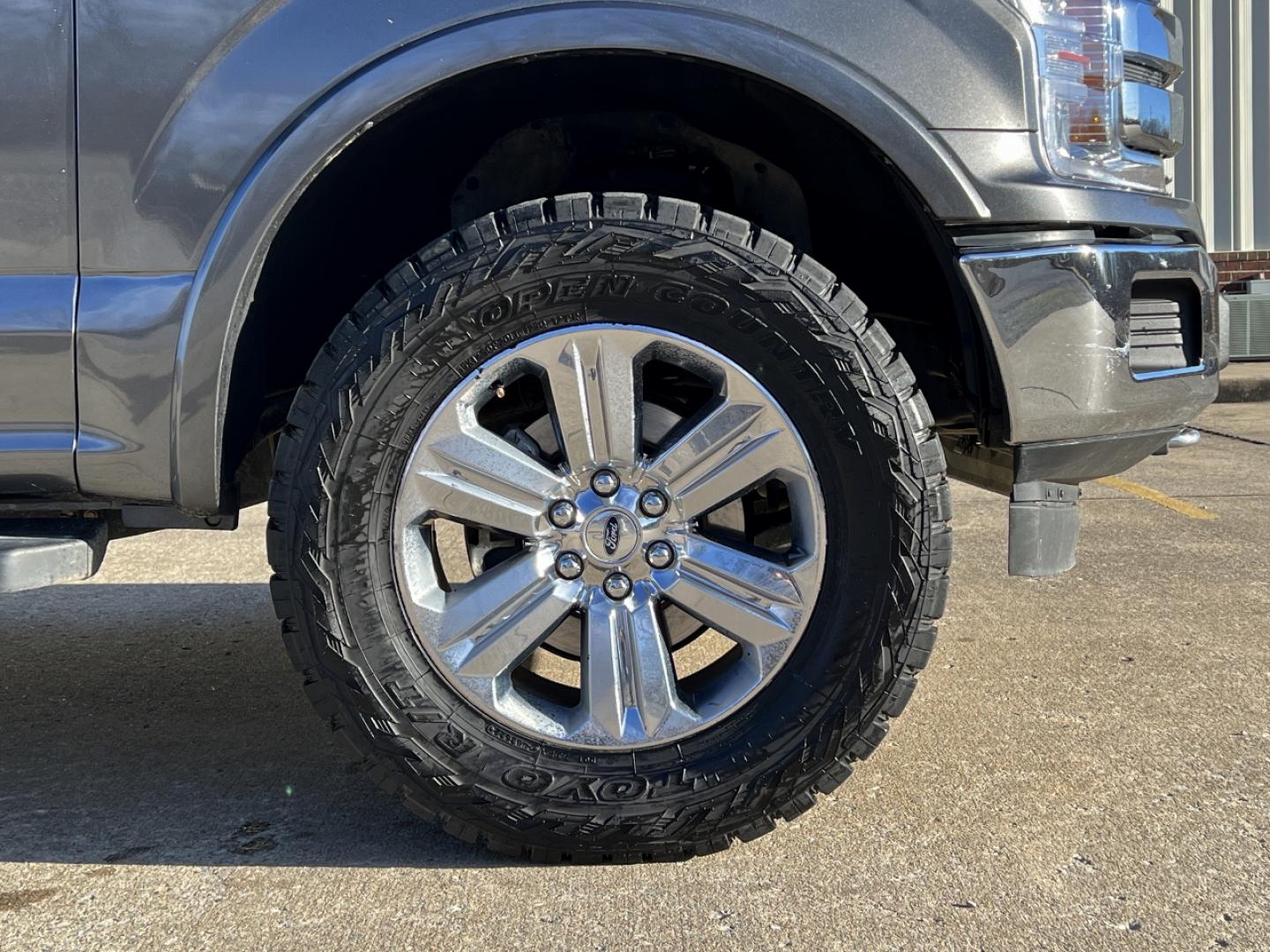 2018 GREY /Black FORD F150 LARIAT (1FTEW1EG5JK) with an 3.5L engine, Automatic transmission, located at 2990 Old Orchard Rd., Jackson, MO, 63755, 37.354214, -89.612106 - Photo#48