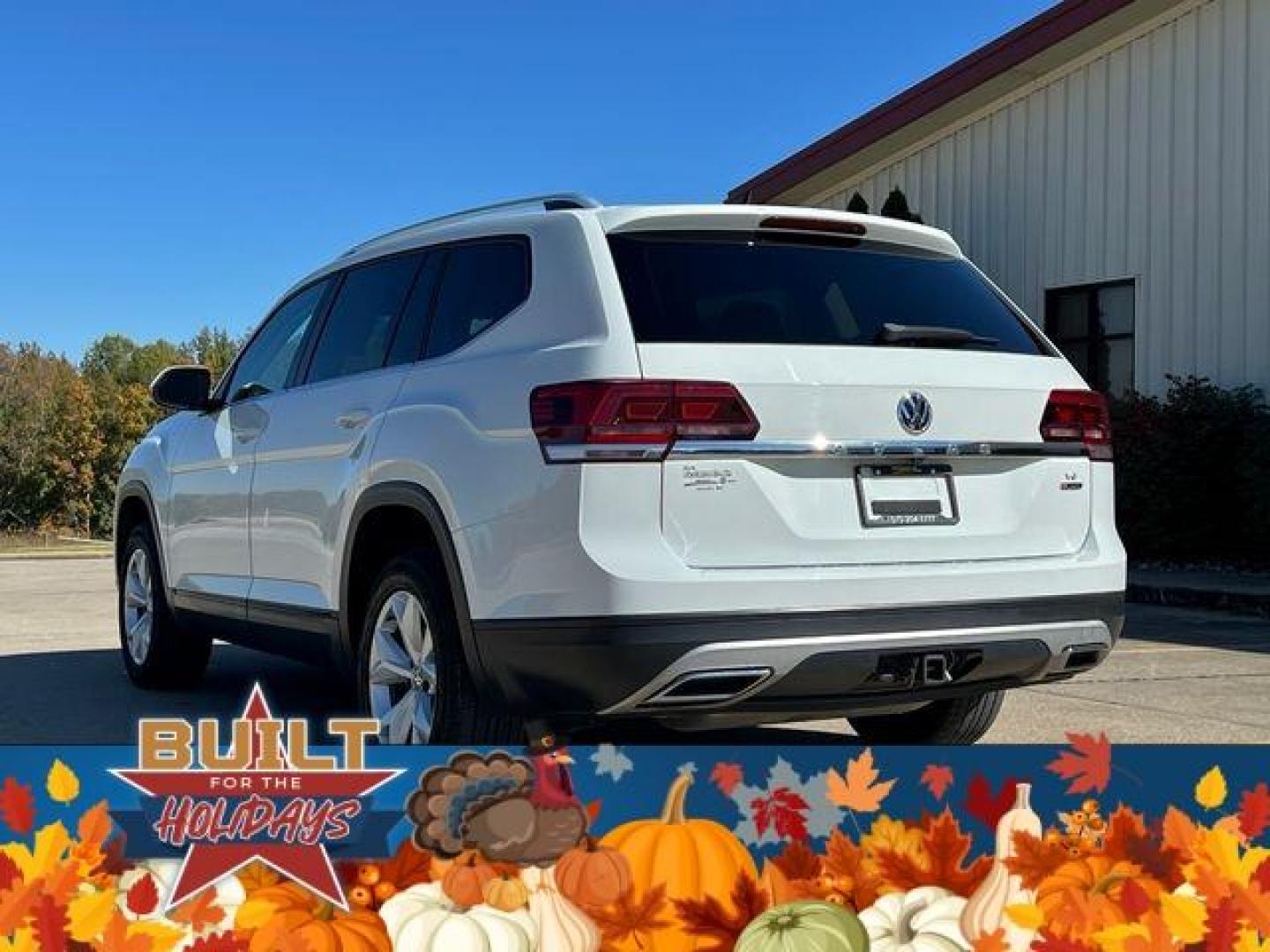 2018 WHITE /Black VOLKSWAGEN ATLAS S (1V2GR2CA3JC) with an 3.6L engine, Automatic transmission, located at 2990 Old Orchard Rd., Jackson, MO, 63755, 37.354214, -89.612106 - Photo#7