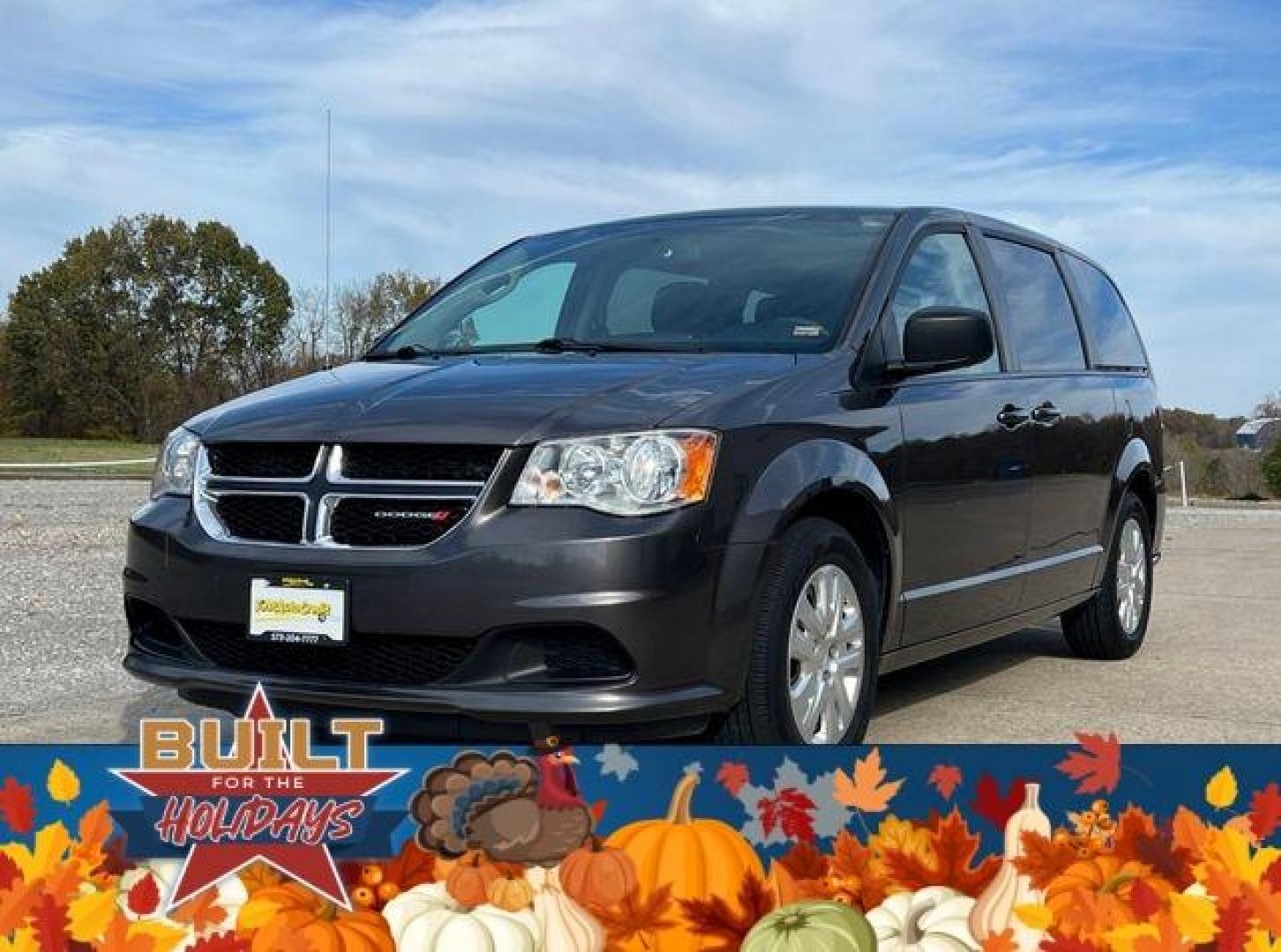 2018 GRAY /Black DODGE GRAND CARAVAN SE (2C4RDGBGXJR) with an 3.6L engine, Automatic transmission, located at 2990 Old Orchard Rd., Jackson, MO, 63755, 37.354214, -89.612106 - Photo#3