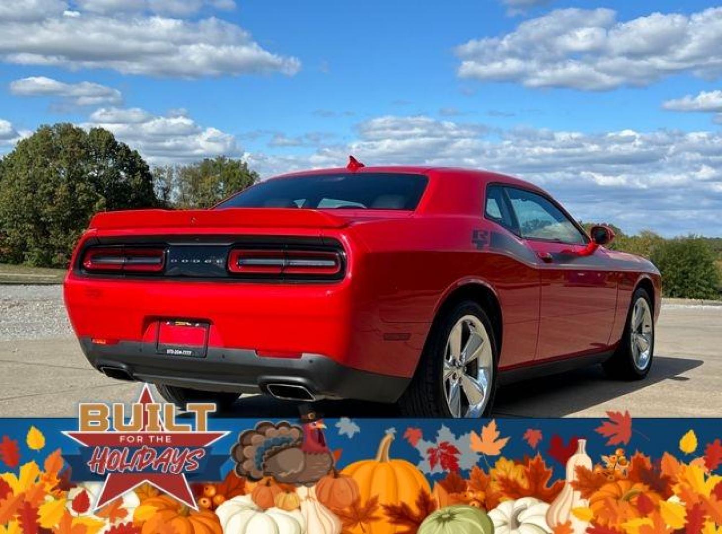 2015 RED /Black DODGE CHALLENGER SXT PLUS (2C3CDZBT0FH) with an 5.7L engine, Automatic transmission, located at 2990 Old Orchard Rd., Jackson, MO, 63755, 37.354214, -89.612106 - Photo#9